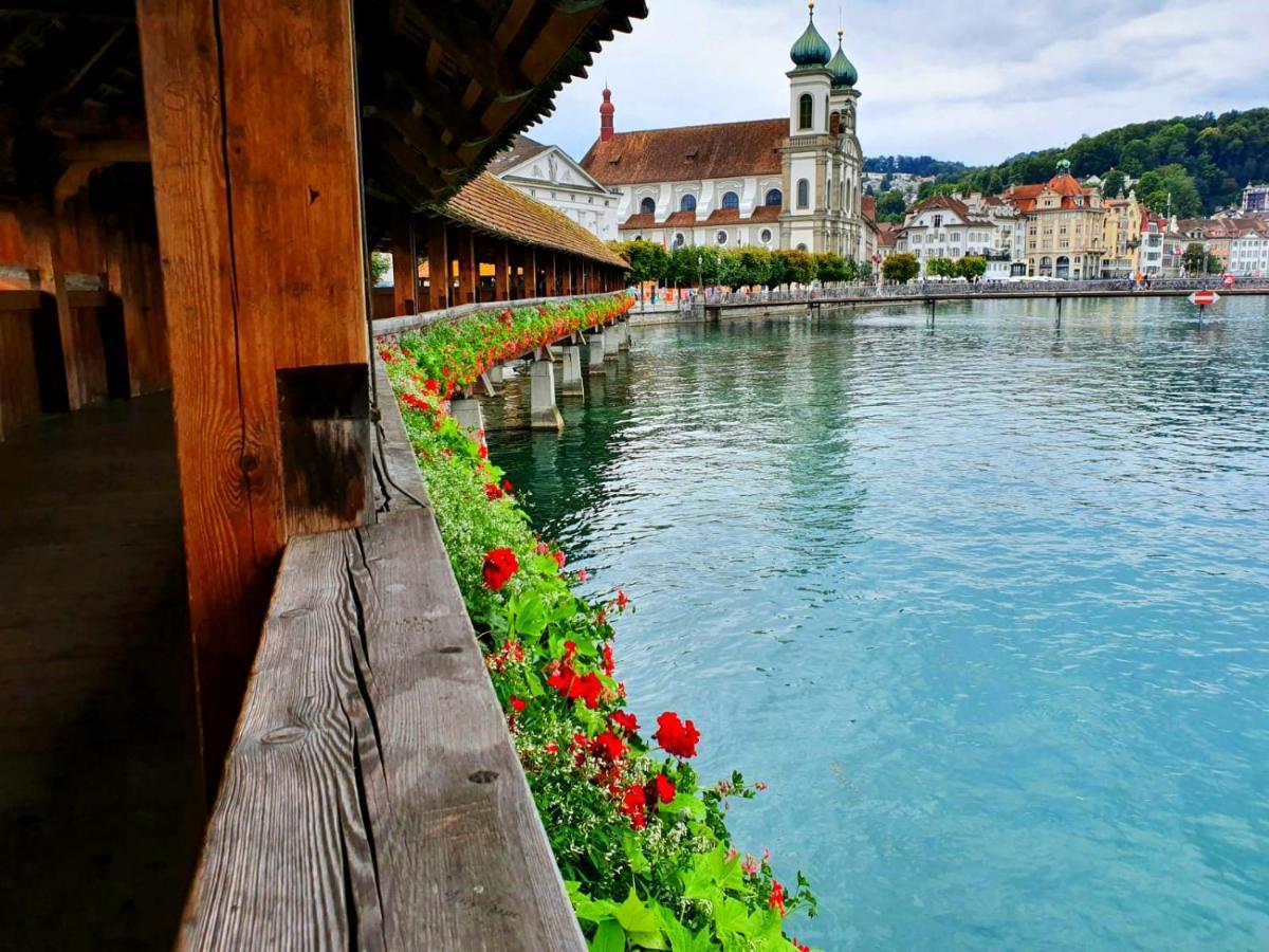 Priv. Apartment Bei Swiss Holiday Park Morschach Esterno foto