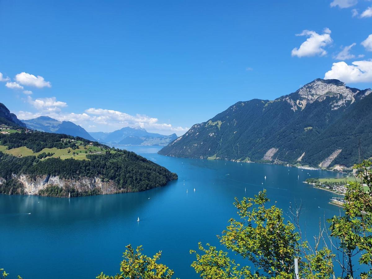 Priv. Apartment Bei Swiss Holiday Park Morschach Esterno foto